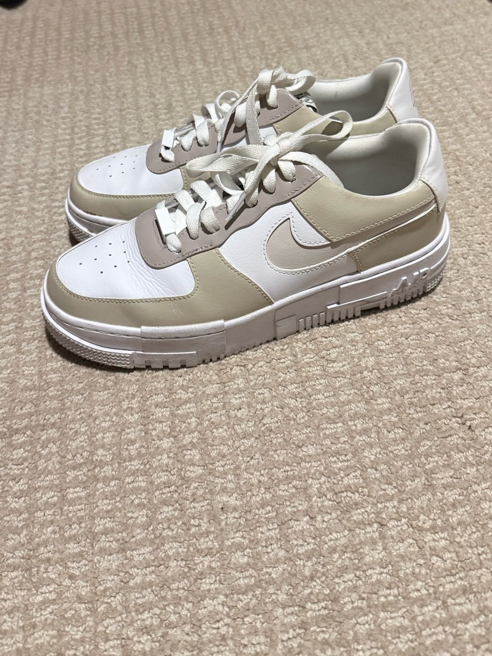 Nike Low-Top Sneakers in White and Cream